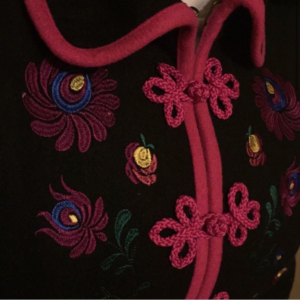 ModCloth Coat - Picture 3 of 9